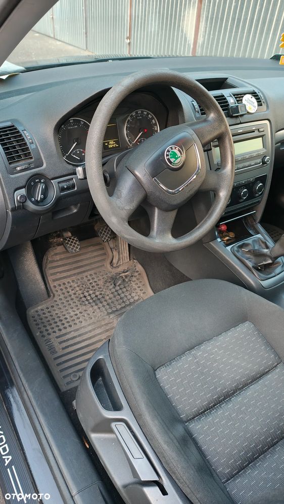 Skoda Octavia 1.6 Classic - 11