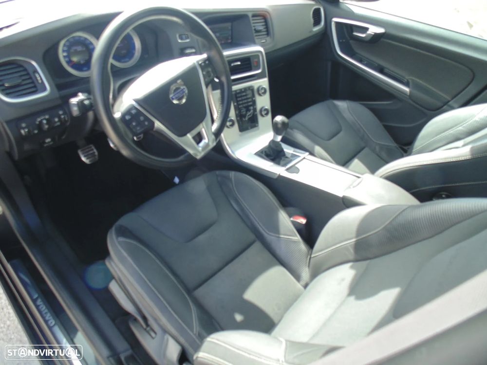 Volvo S60 1.6 D2 Drive R-Design Start/Stop - 23