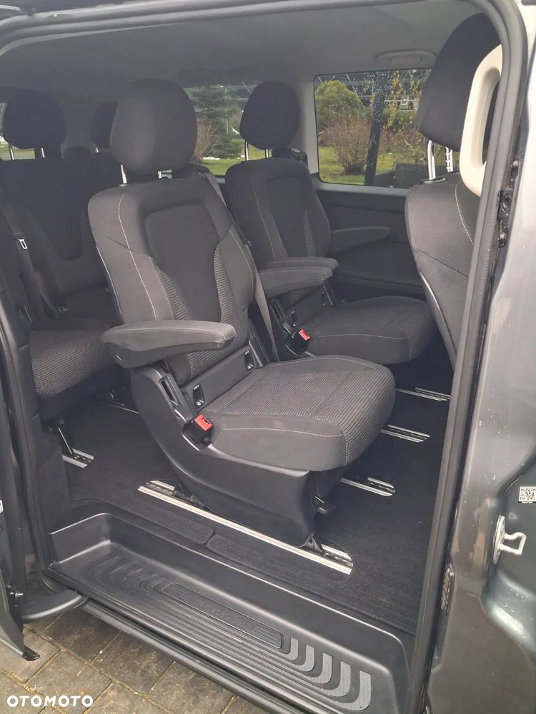 Mercedes-Benz Klasa V 250 d Extralang 9G-TRONIC Avantgarde Edition 2020 - 29