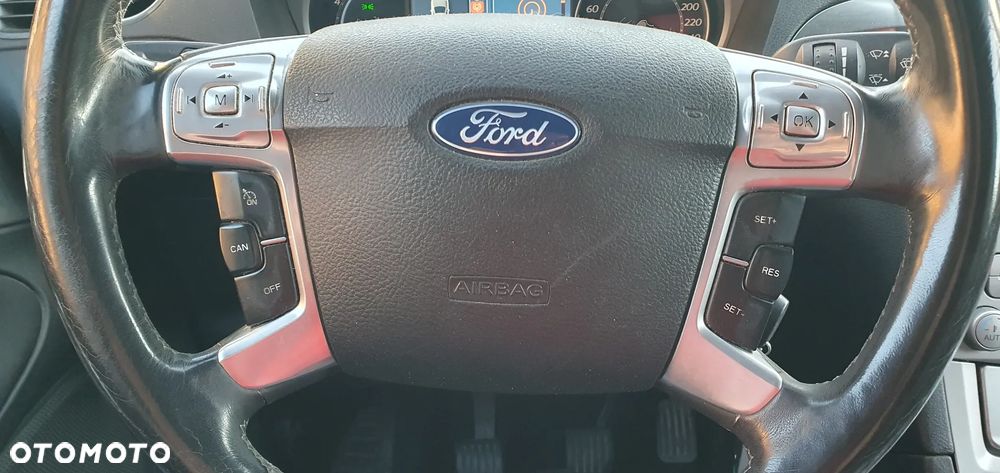 Ford S-Max 2.0 TDCi DPF Titanium - 13