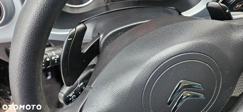 Citroën Berlingo Multispace e-HDi 90 FAP EGS6 Exclusive - 23