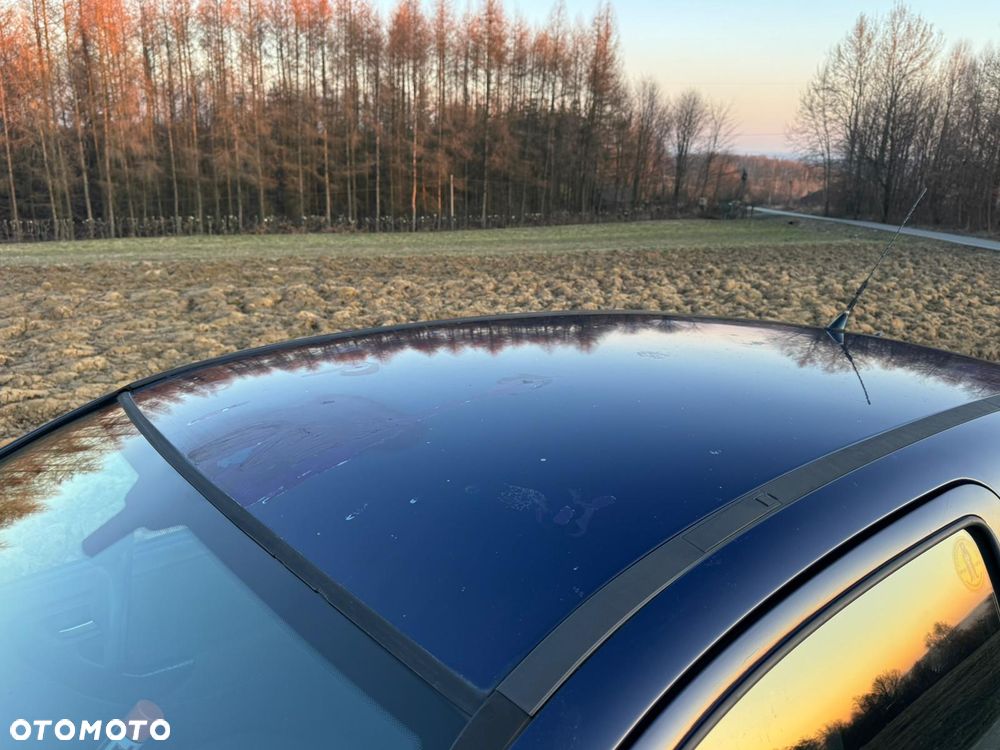 Opel Corsa 1.2 16V Essentia - 8