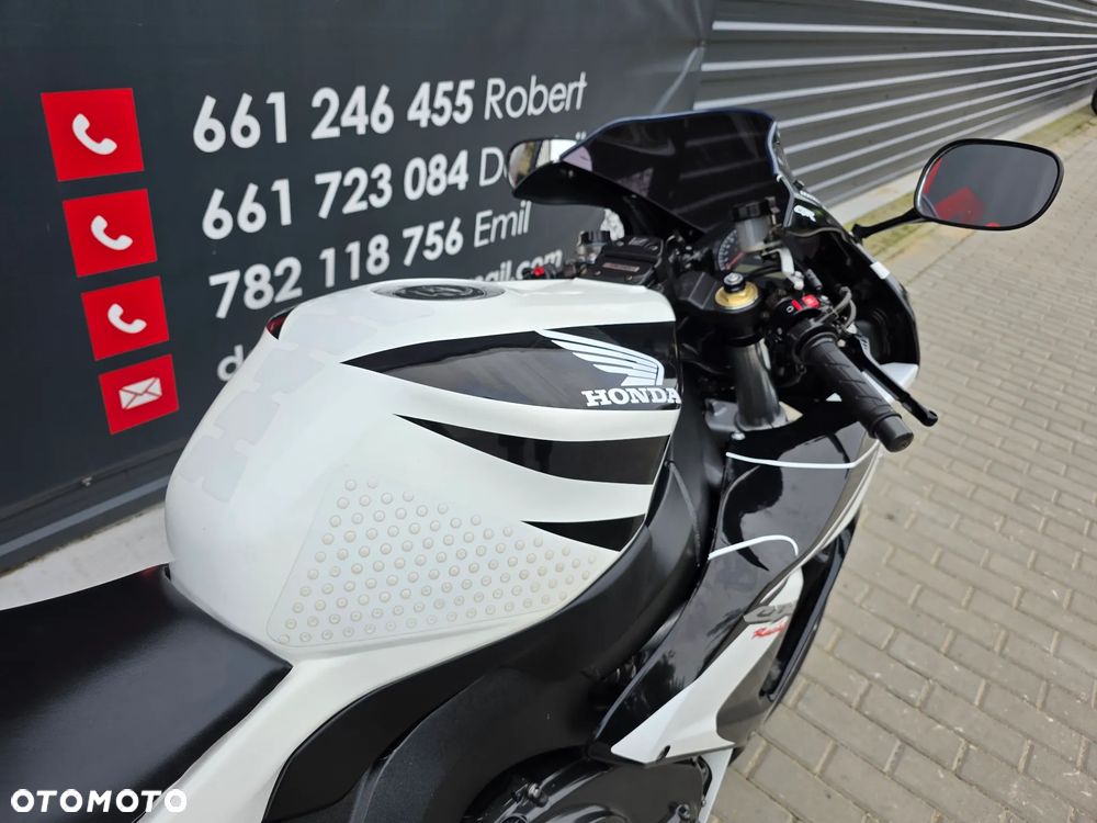 Honda CBR - 24