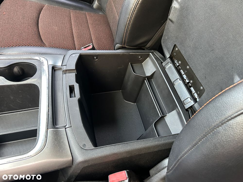 Dodge RAM 1500 5.7 4x4 - 17