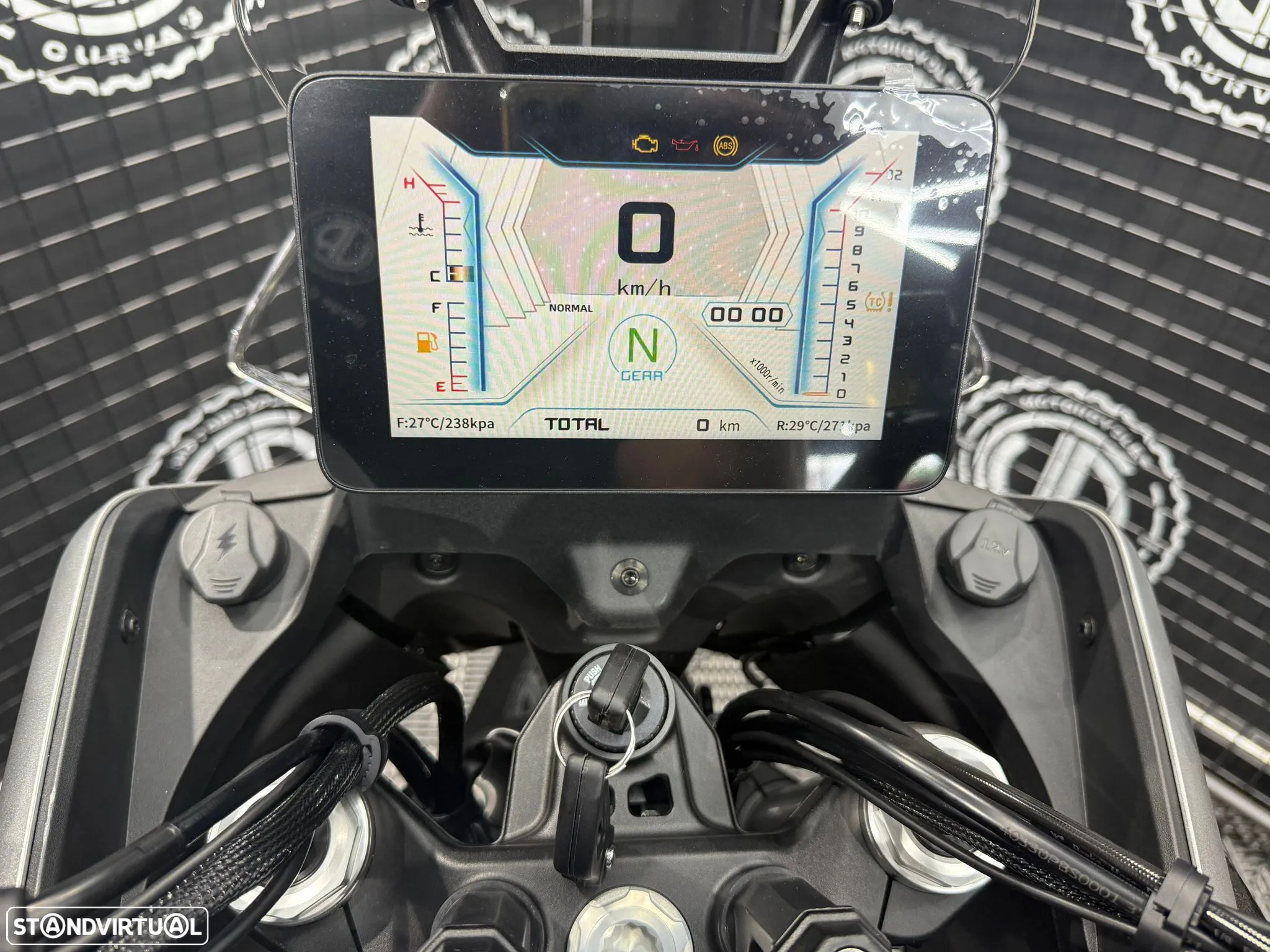 QJ Motor SRT 600SX - 9