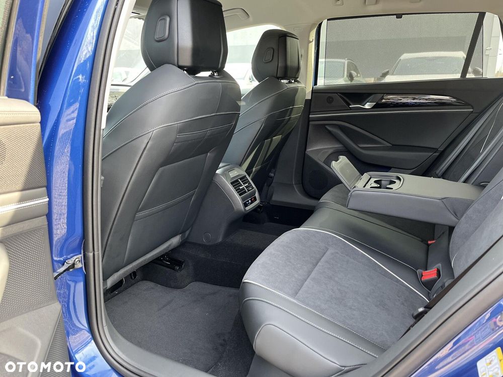 Volkswagen Passat - 26