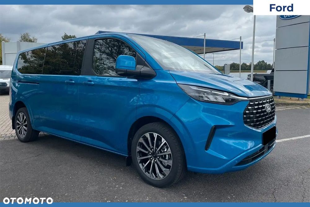 Ford Tourneo Custom - 3