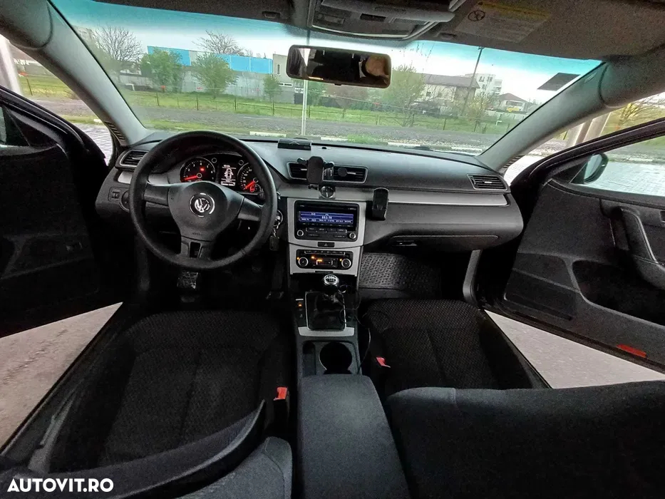 Volkswagen Passat - 3