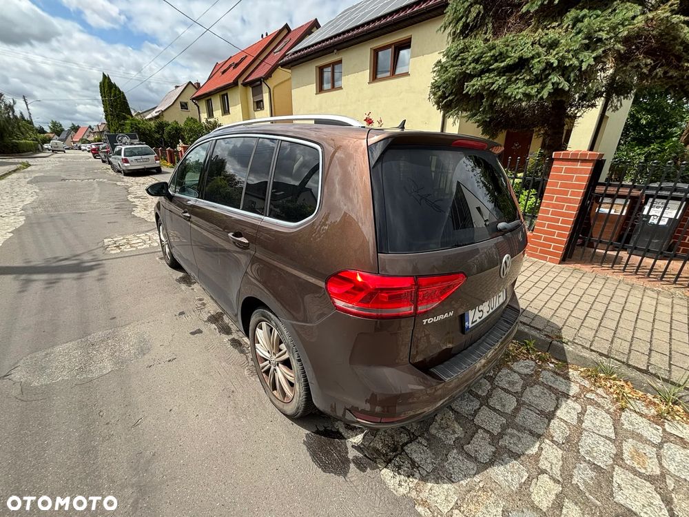Volkswagen Touran 1.4 TSI BMT Highline DSG - 2