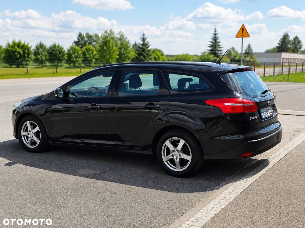 Ford Focus 1.0 EcoBoost Start-Stopp-System TITANIUM STYLE - 11