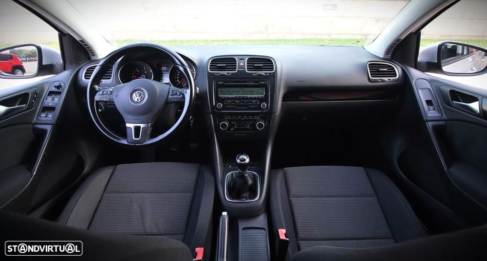 VW Golf 1.6 TDi Highline - 12