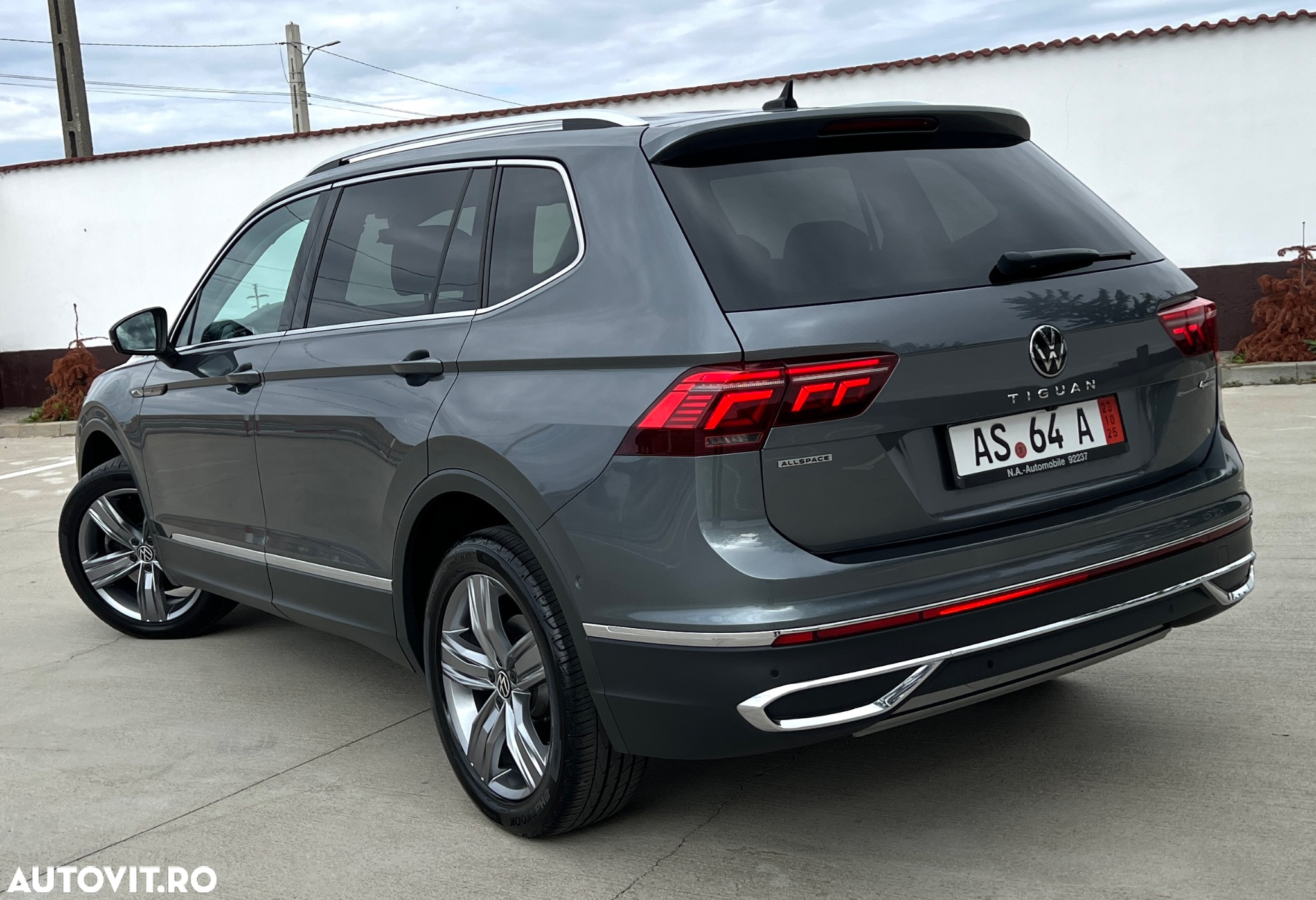 Volkswagen Tiguan Allspace 2.0 TDI SCR 4Motion DSG Elegance - 3