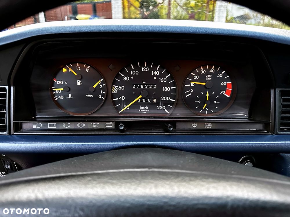 Mercedes-Benz W201 (190) - 29