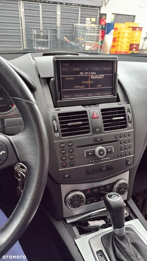 Mercedes-Benz Klasa C 250 CDI DPF Automatik BlueEFFICIENCY Avantgarde - 26