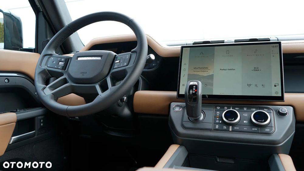 Land Rover Defender 3.0 D350 mHEV X-Dynamic HSE - 22