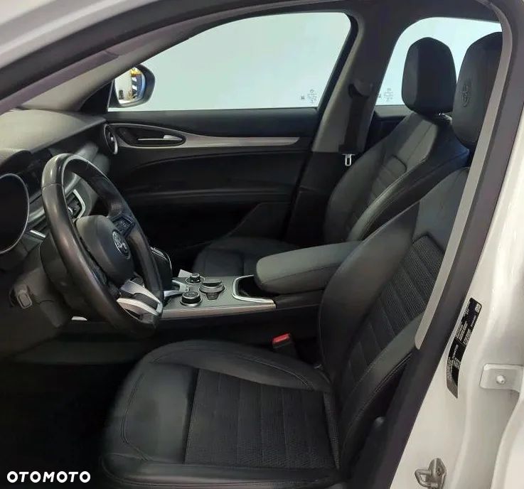 Alfa Romeo Stelvio 2.0 Turbo Sprint Q4 - 7