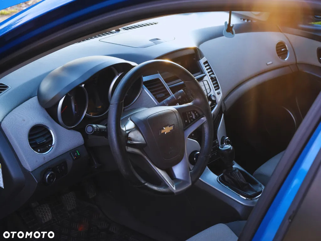 Chevrolet Cruze - 5
