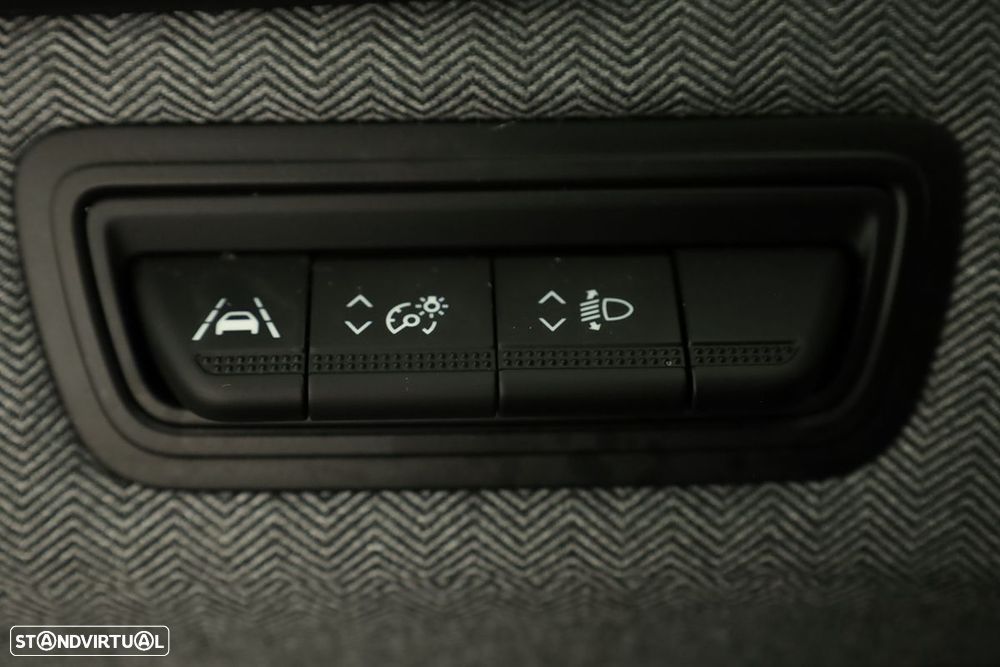 Renault Clio 1.0 TCe Techno Bi-Fuel - 19