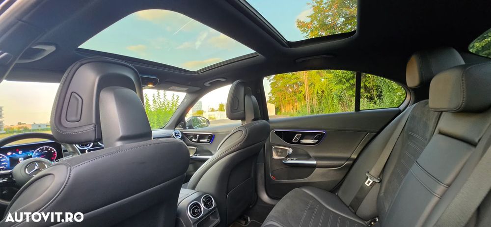 Mercedes-Benz C 300 9G-TRONIC AMG Line - 25