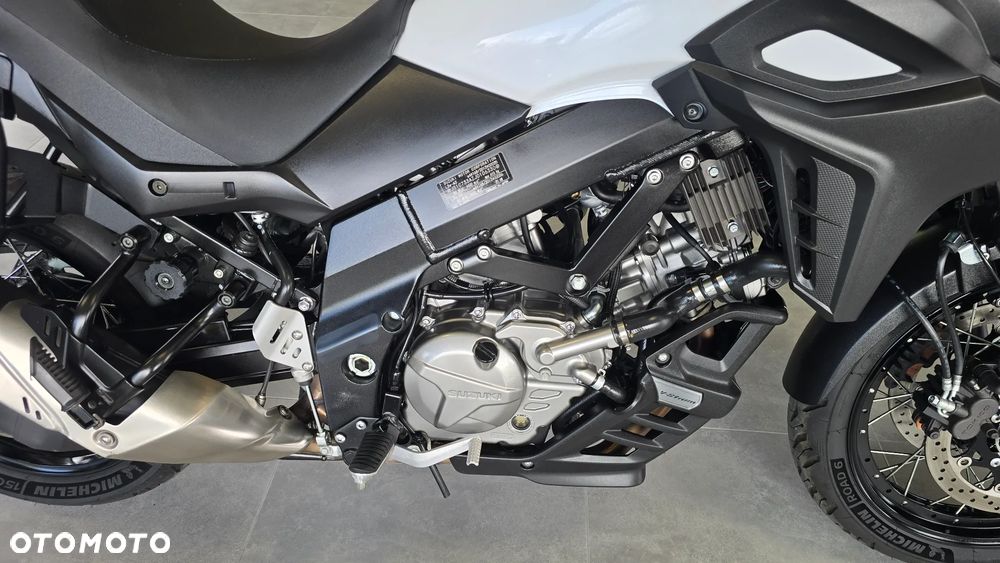 Suzuki V-STROM - 26
