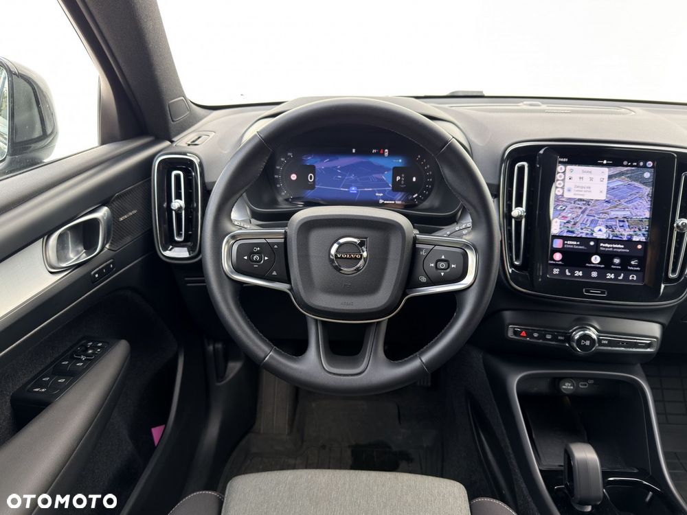 Volvo XC 40 - 18