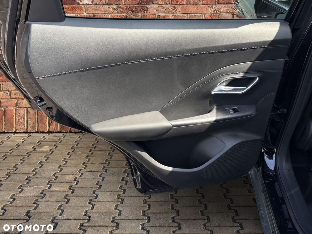 MG ZS 1.5 HEV+ Exclusive - 12