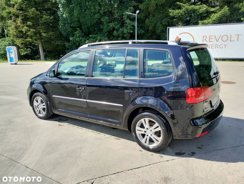 Volkswagen Touran 2.0 TDI Highline - 2