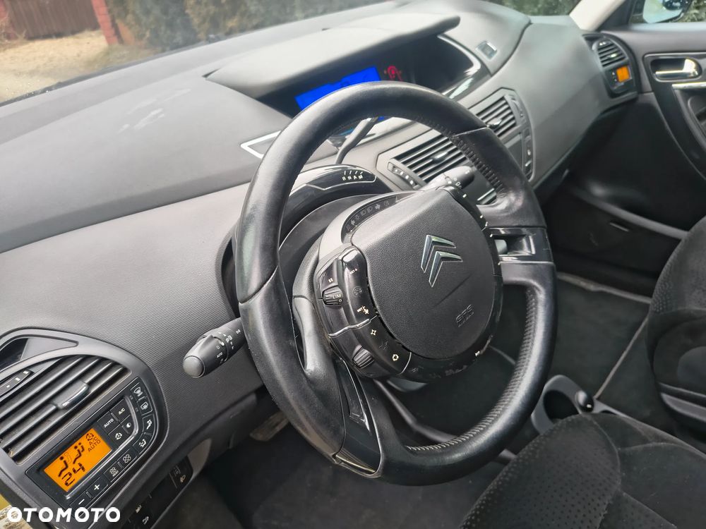 Citroën C4 Grand Picasso 2.0 16V Exclusive - 21