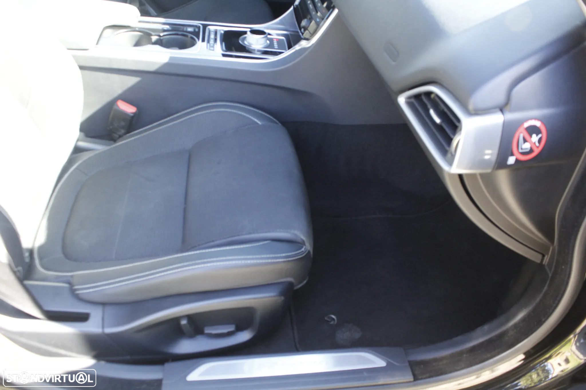 Jaguar XE 2.0 D R-Sport Aut. - 25