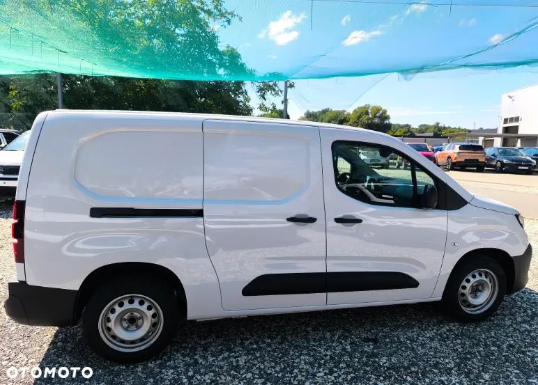 Opel Combo Cargo Furgon XL Diesel 100KM Manual 3 os. - 2