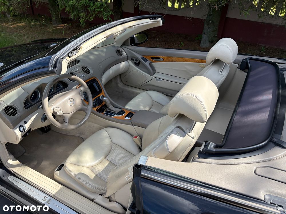 Mercedes-Benz SL - 14