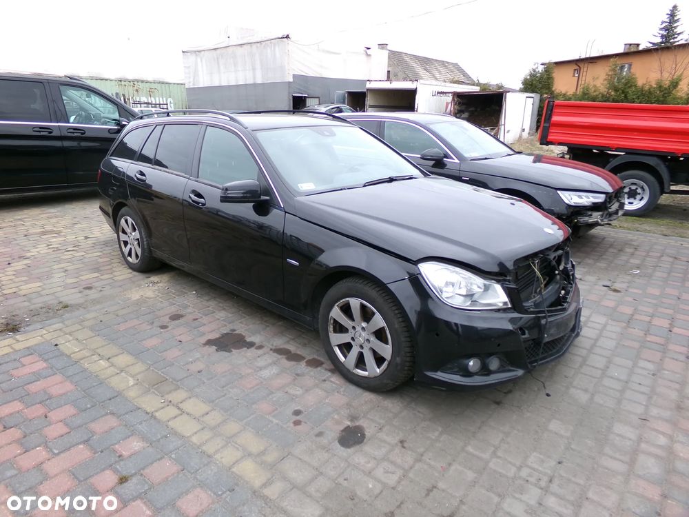 Mercedes-Benz Klasa C 200 CDI DPF Automatik BlueEFFICIENCY - 4