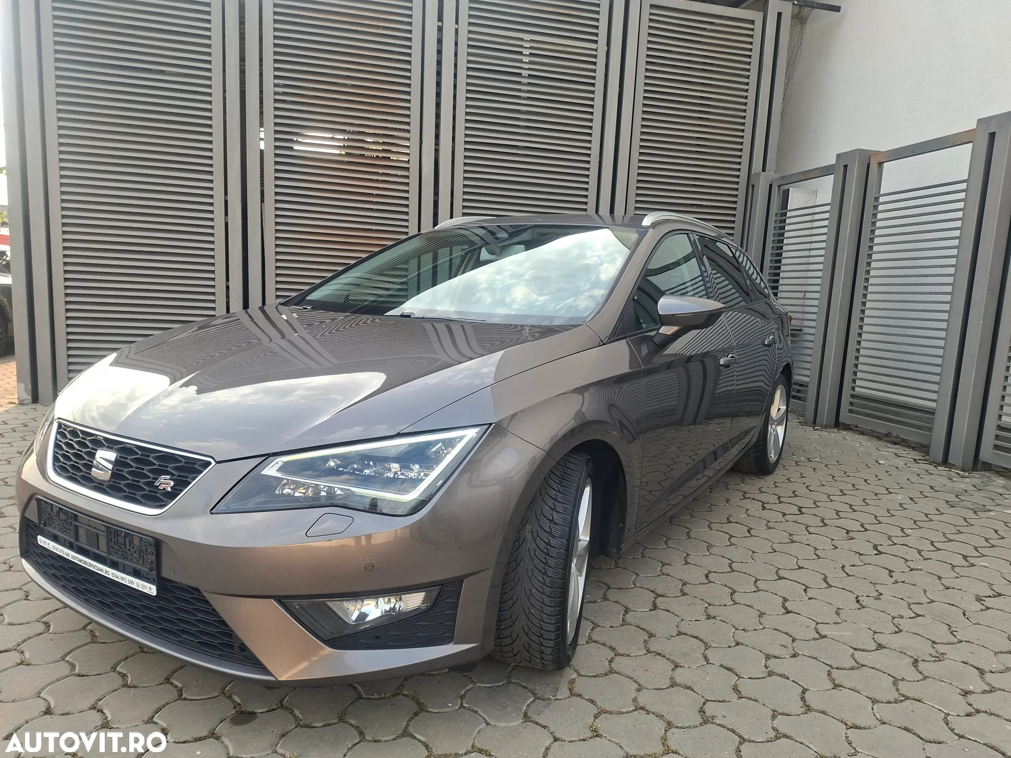 Seat Leon ST 2.0 TDI Start&Stop DSG FR - 34
