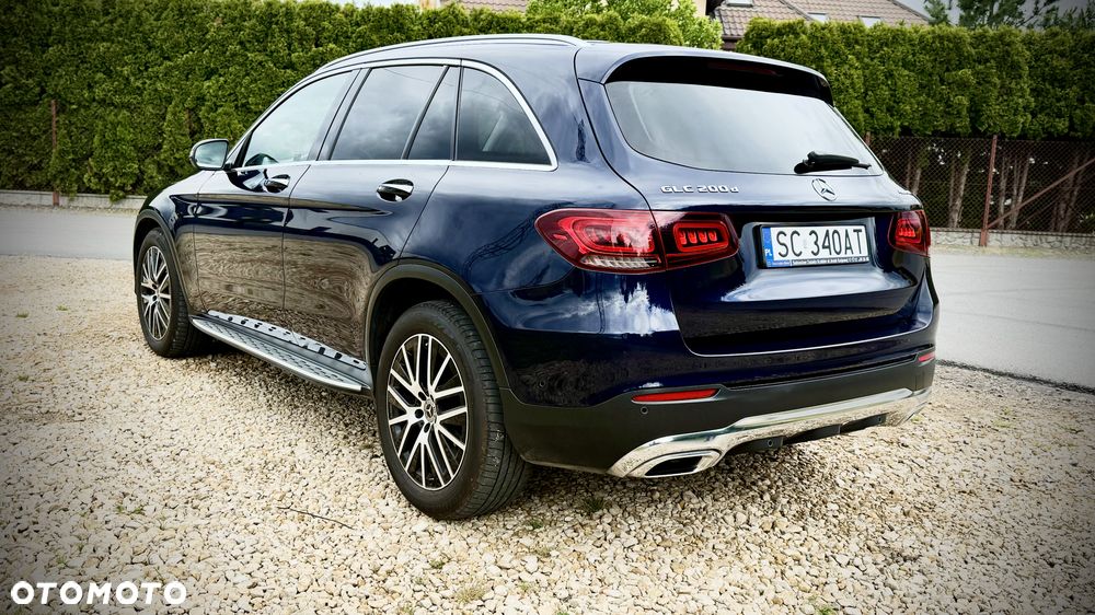 Mercedes-Benz GLC 200 d 4-Matic Business Edition - 3