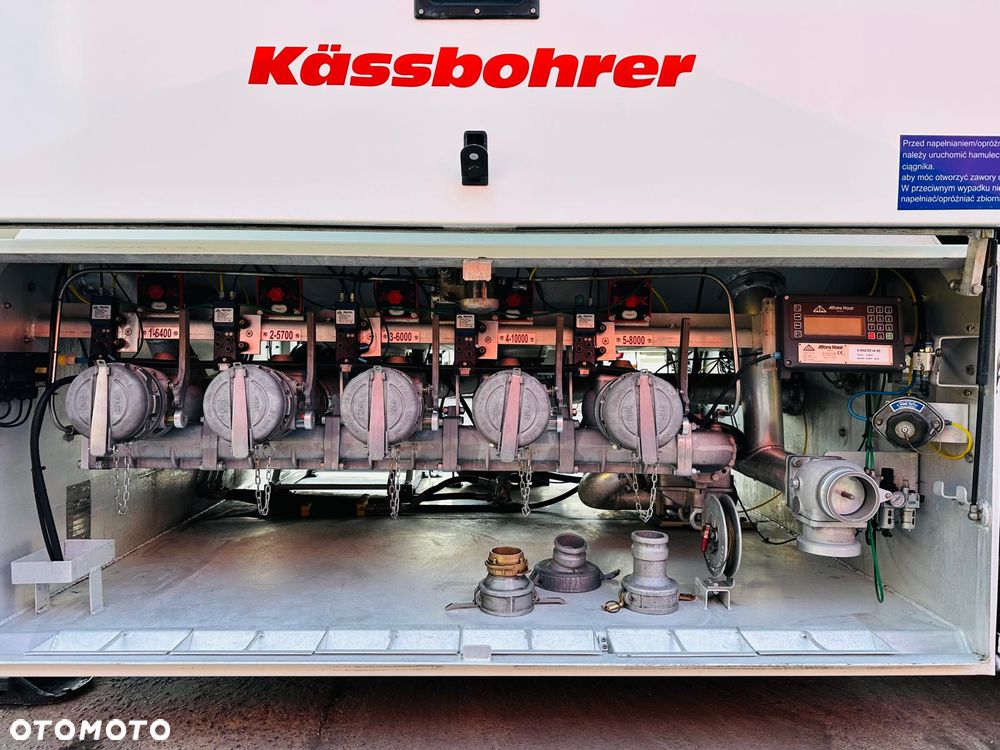 Kassbohrer STB - 33