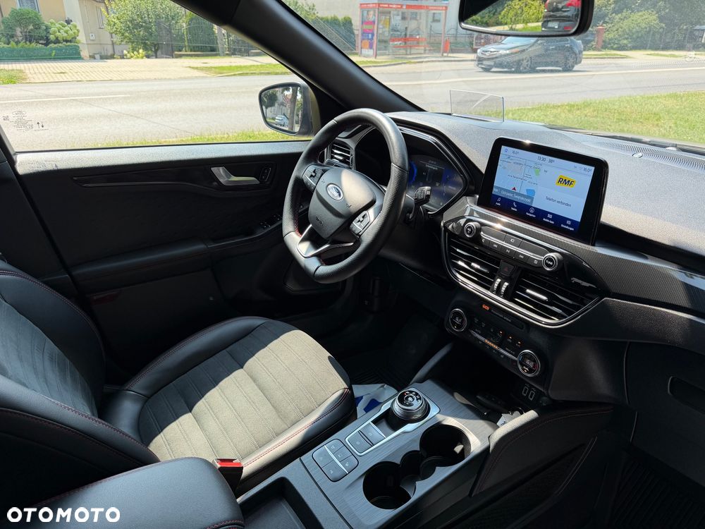 Ford Kuga 2.0 EcoBlue 4x4 ST-LINE X - 27