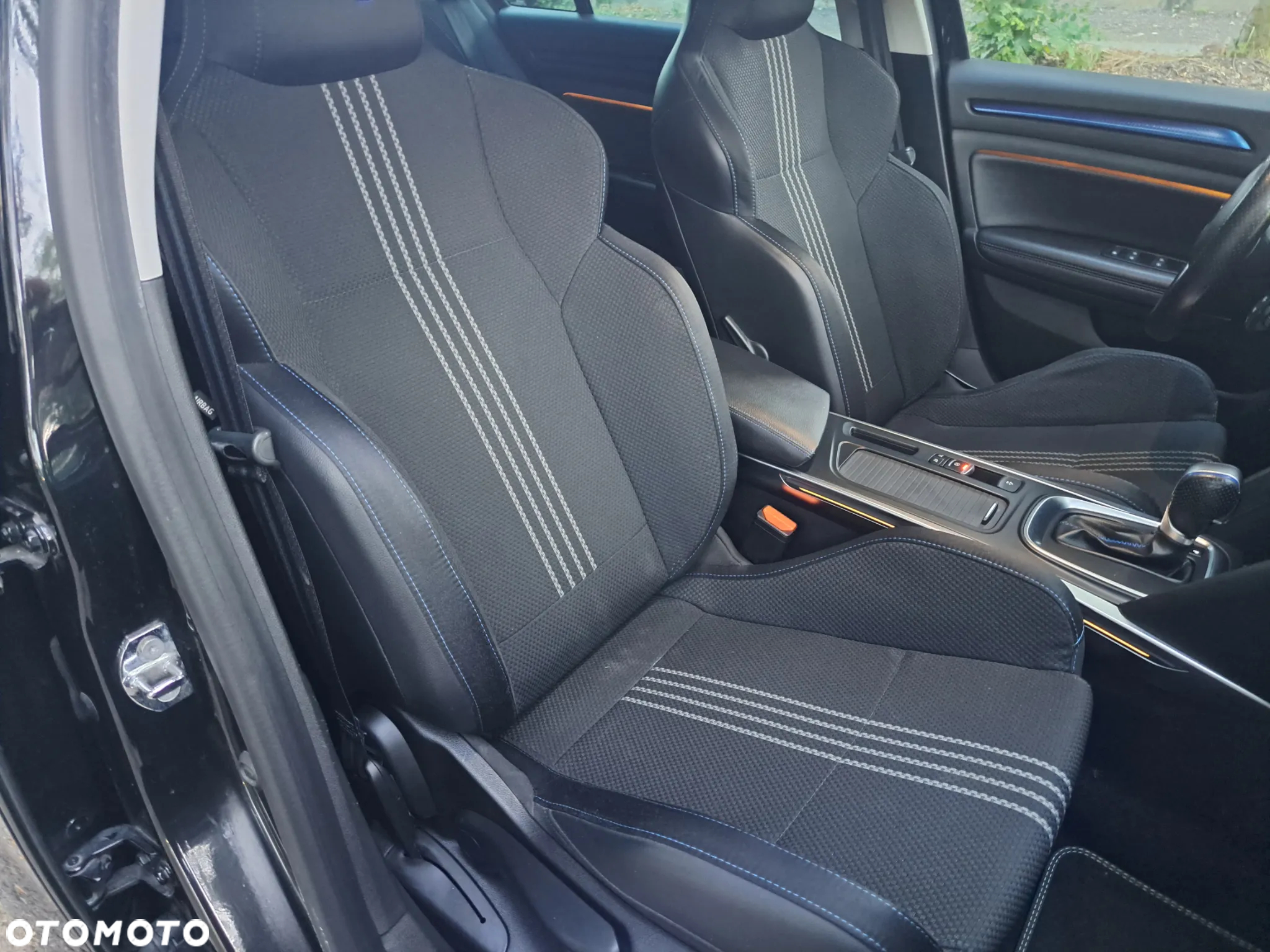 Renault Megane Grandtour ENERGY dCi 165 EDC GT LINE - 24