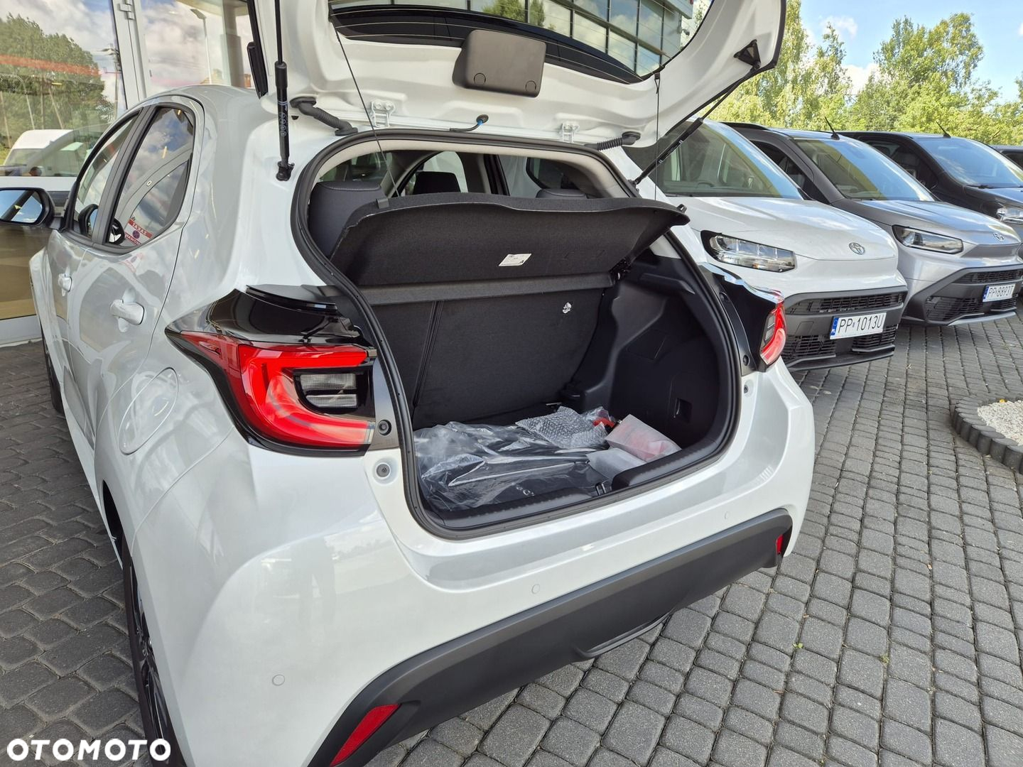 Toyota Yaris - 30