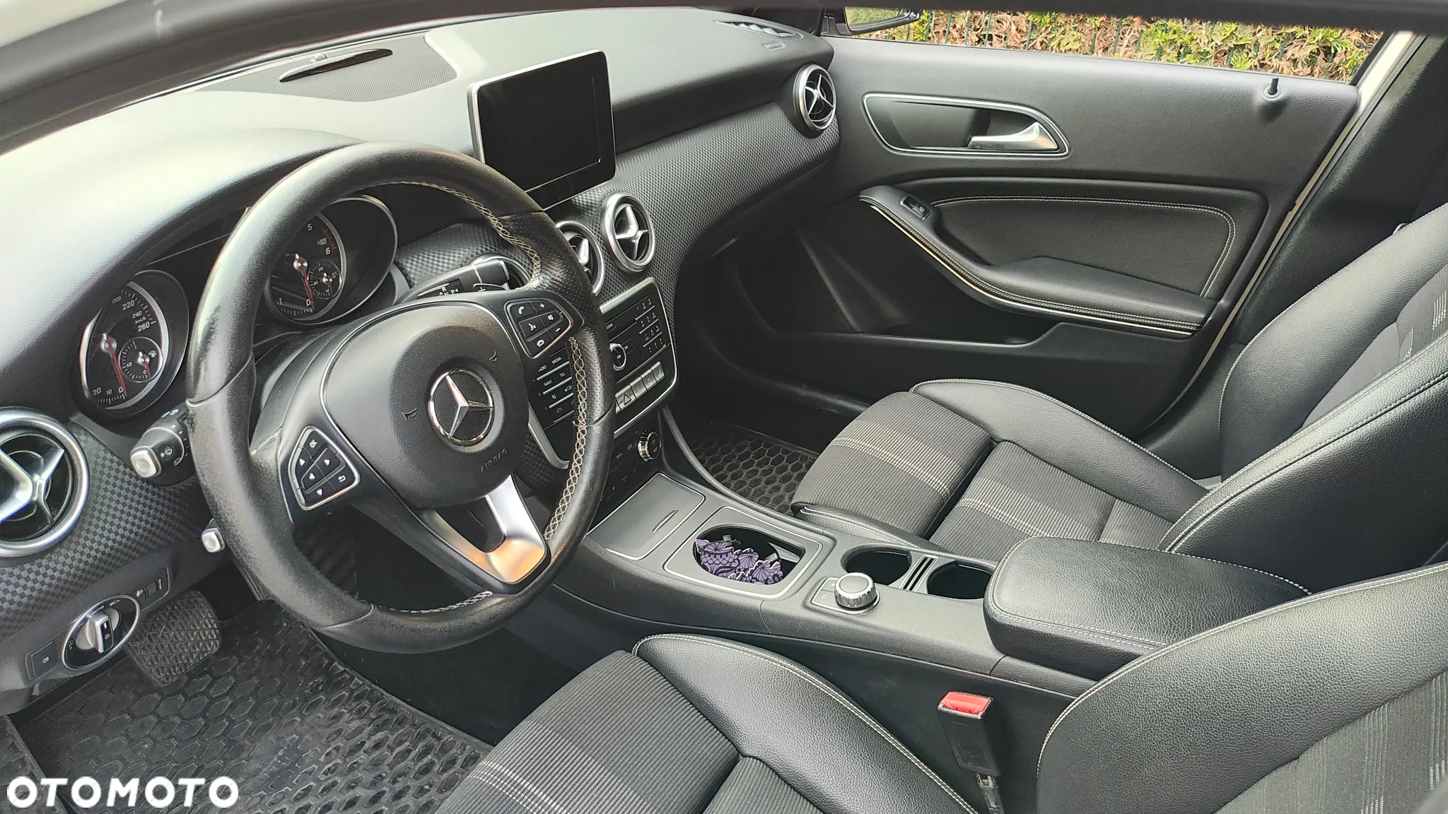 Mercedes-Benz Klasa A 180 CDI 7G-DCT Urban - 14