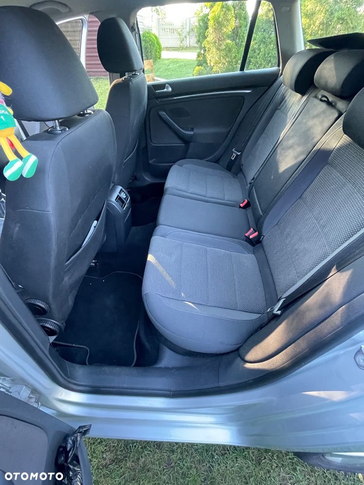 Volkswagen Golf - 18