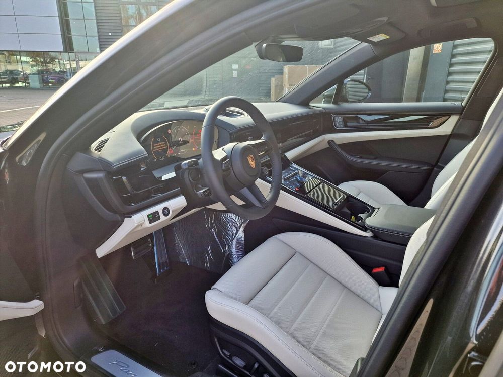 Porsche Panamera - 5