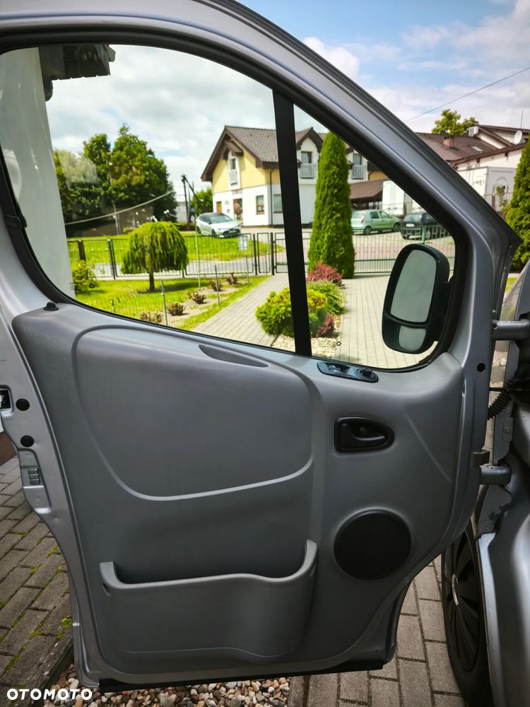 Opel Vivaro - 31