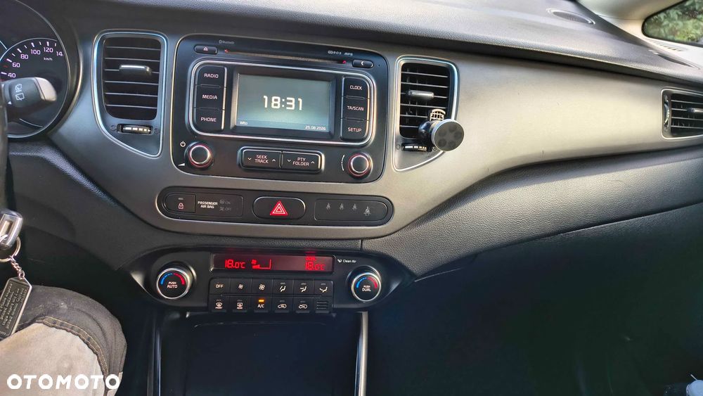 Kia Carens 1.7 CRDi L - 5