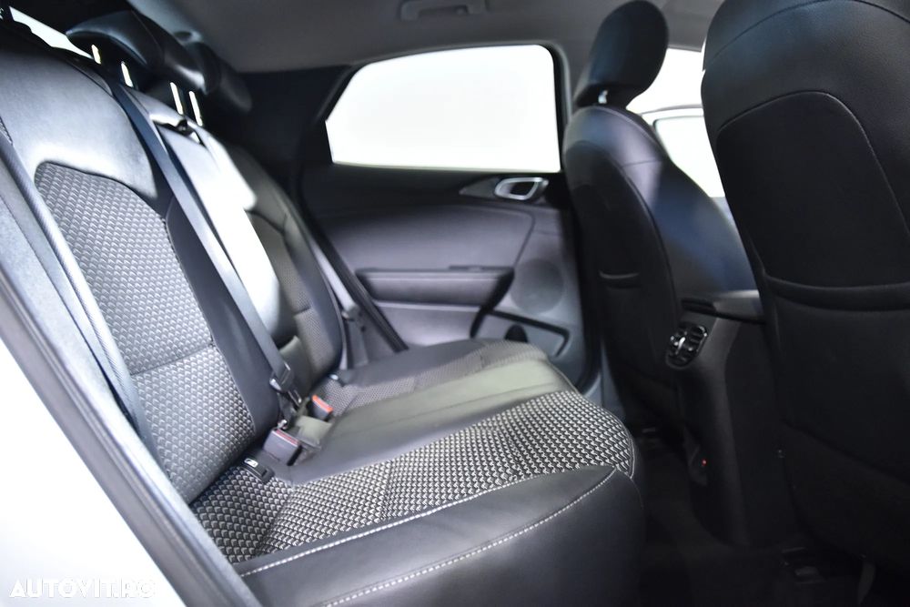 Kia XCeed 1.5 T-GDI OPF DCT7 VISION - 12