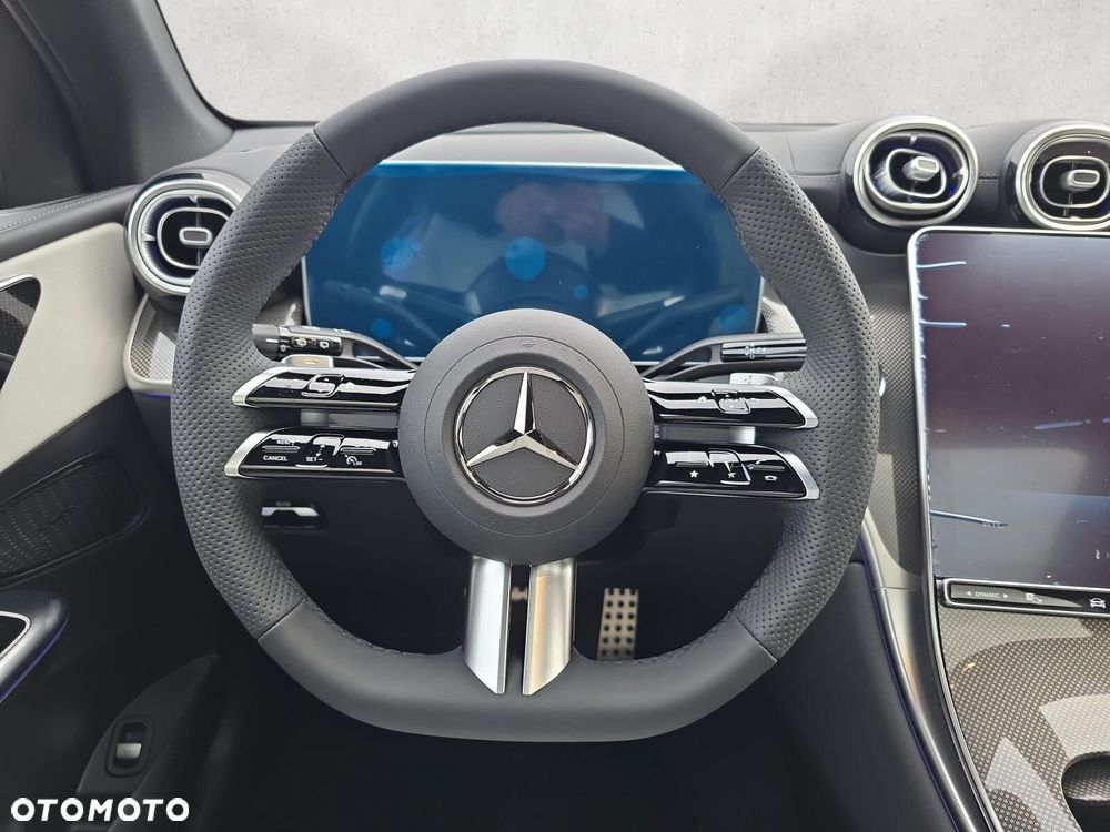 Mercedes-Benz GLC - 15