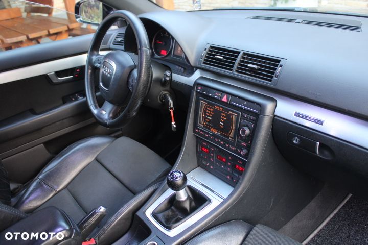 Audi A4 Avant 2.0 TDI DPF quattro S line Sportpaket (plus) - 26