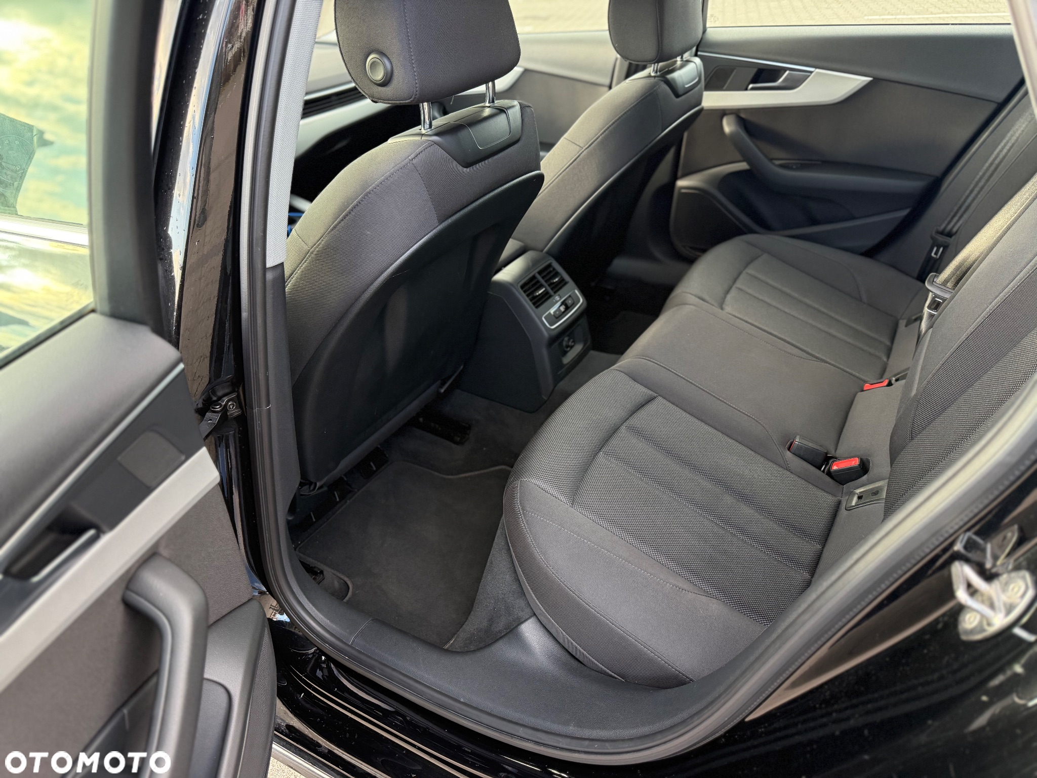 Audi A4 Avant 35 TFSI S tronic advanced - 11