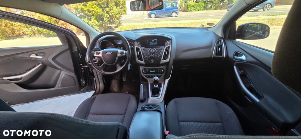 Ford Focus SW 1.6 TDCi Titanium - 30