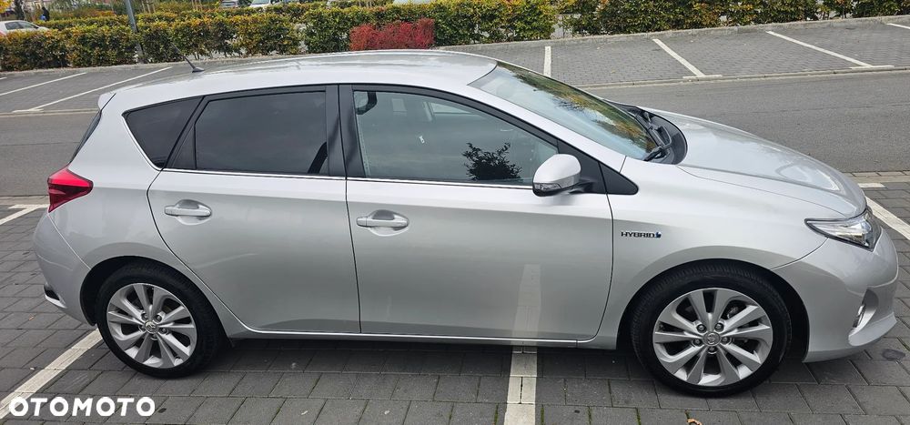 Toyota Auris 1.8 HSD Luna - 16