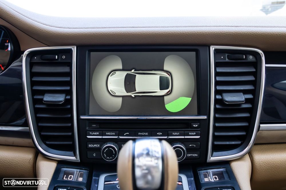 Porsche Panamera Platinum Edition - 42